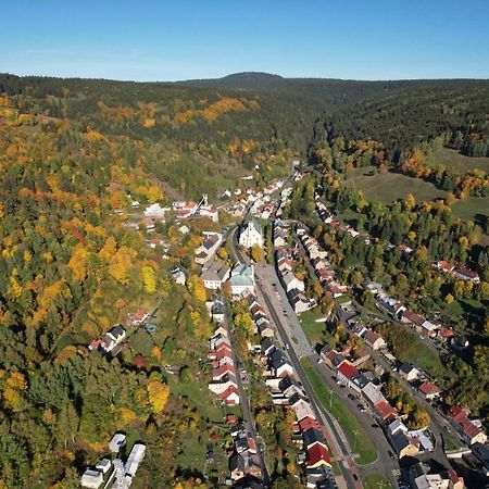 Apartman Houmr Яхимов Экстерьер фото